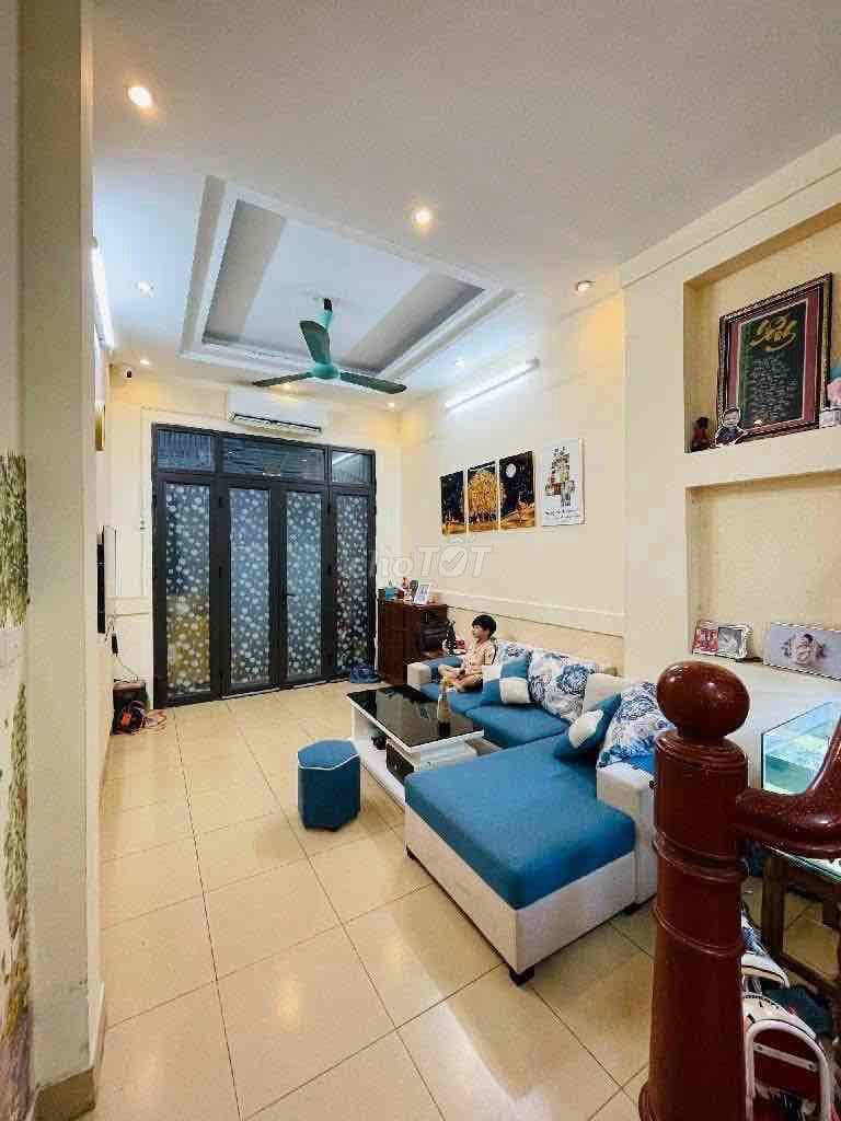 Bán nhà Nguyễn Chính -Tân Mai 35m 5 tầng chắc chắn gần ô tô dừng đỗ - Ảnh 2