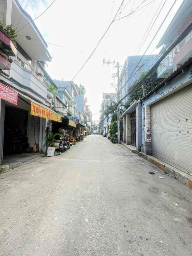 Bán MTKD HXH Huỳnh Tấn Phát, Quận 7, 3 tầng,4 PN, Vincom , nhỉnh 4 tỉ