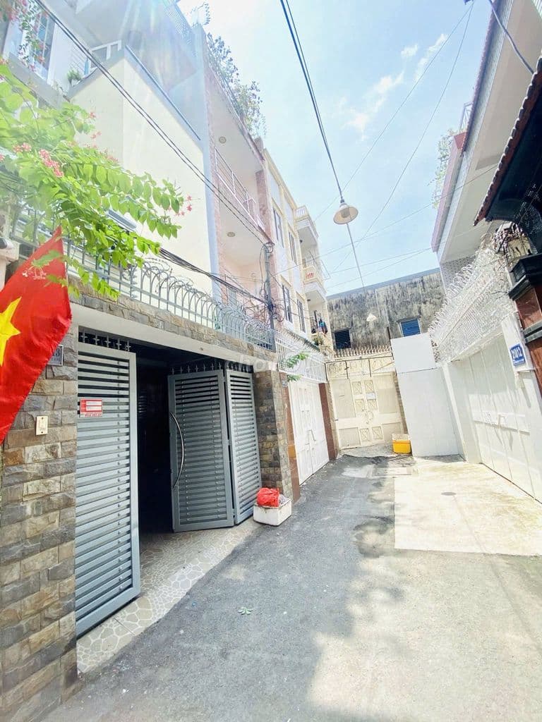 Cần bán gấp nhà 210/13 Hồ Văn Huê 4 tầng dt (4x17)m, HXH 5m,