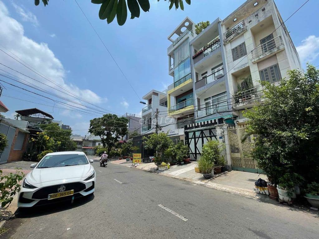 Bán nhà MT đường 43 p tân quy Q7 4,1x24m giá 13,5ty TL