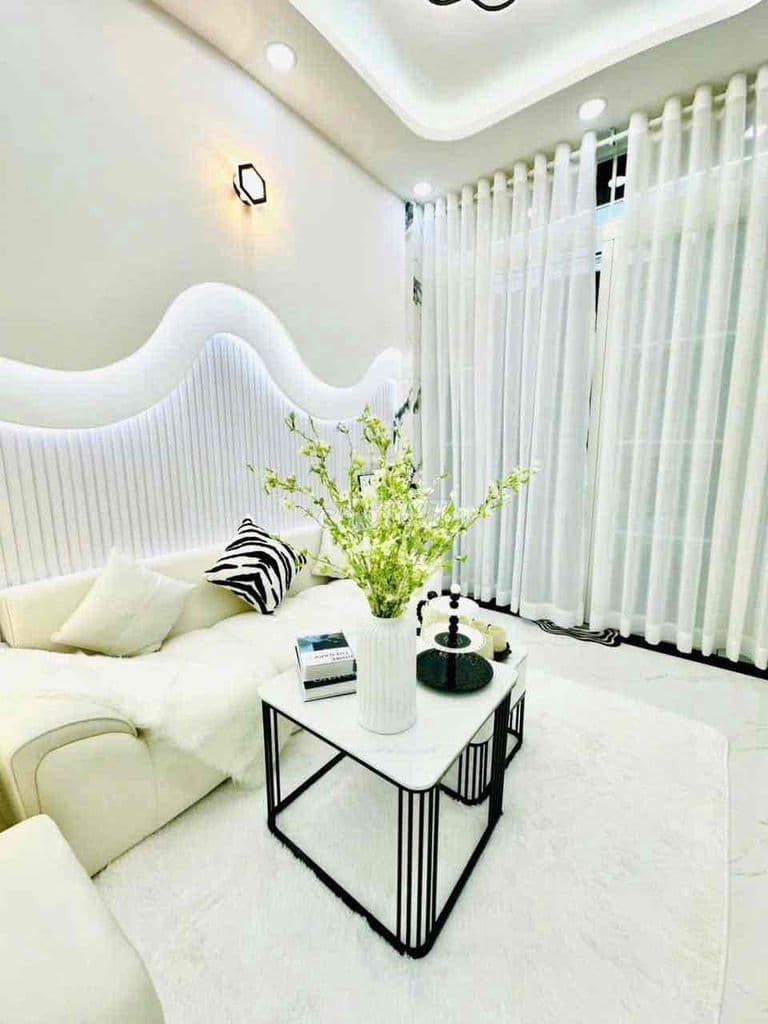 Chính chủ bán nhà full nội thất đường Nguyễn thị thập