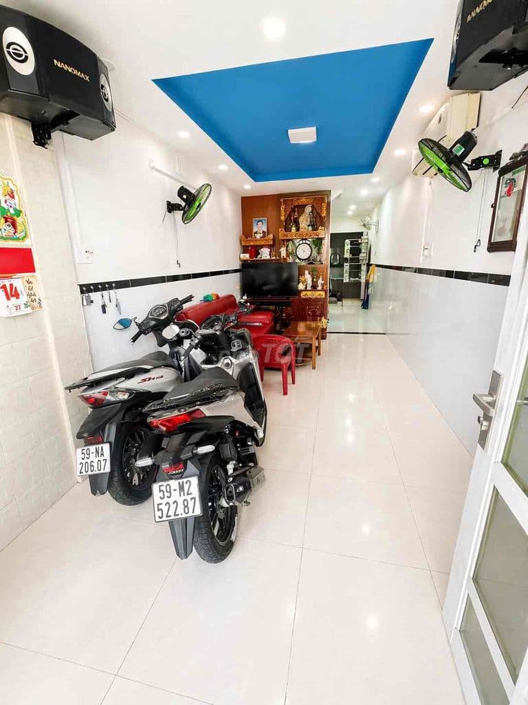 BÁN NHÀ ĐƯỜNG HƯƠNG LỘ 2-4phòng ngủ 5wc