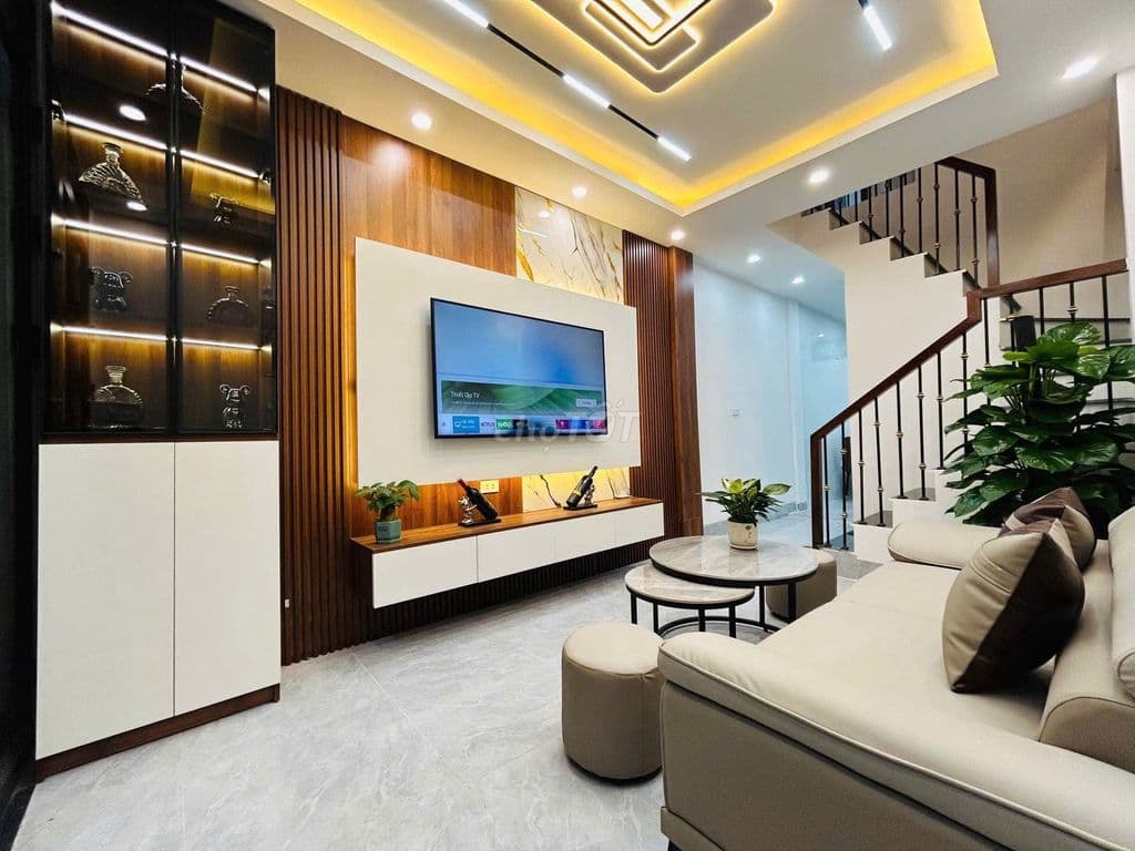 Bán nhà Thanh Nhàn, mặt ngõ, kinh doanh, 2 thoáng, 30m mặt phố