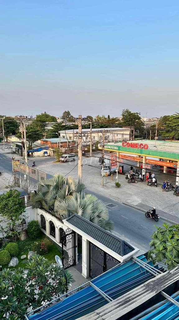 NHÀ ĐẸP - VỊ TRÍ ĐẸP - XE HƠI NGỦ NHÀ - 3 TẦNG BTCT + 9 PHÒNG TRỌ