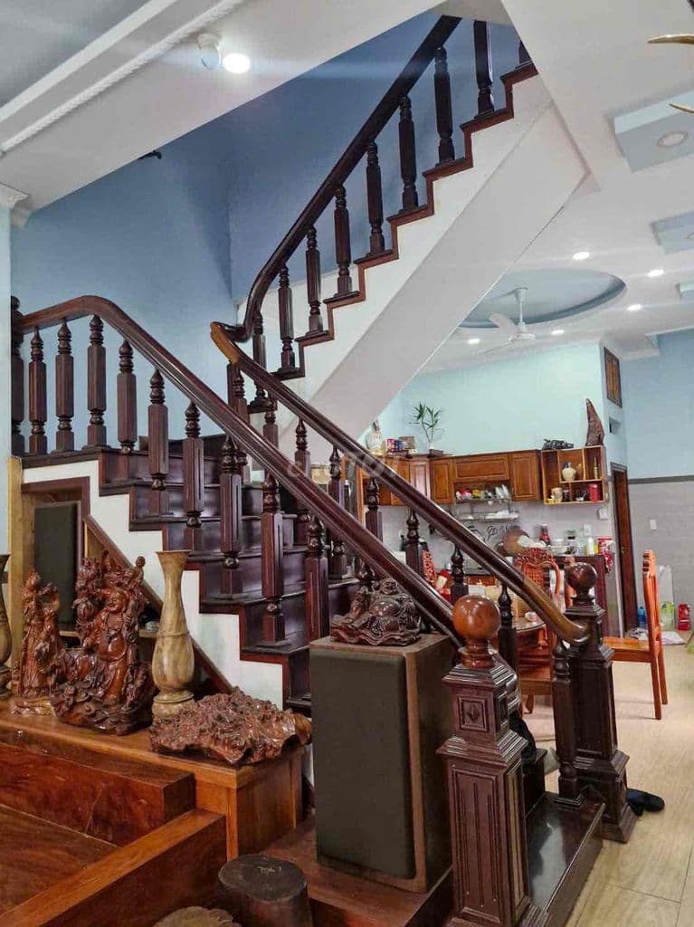 Nhà 3 Tầng, sân đậu oto, Ngô Chí Quốc, Bình Chiểu, Thủ Đức - Ảnh 3