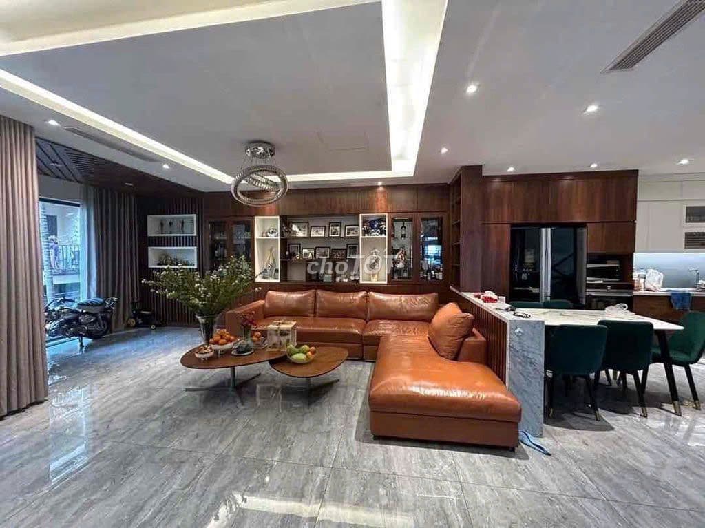 Bán biệt thự KĐT Dịch vọng, Cầu Giấy, 250m2, 55 tỷ - Ảnh 2