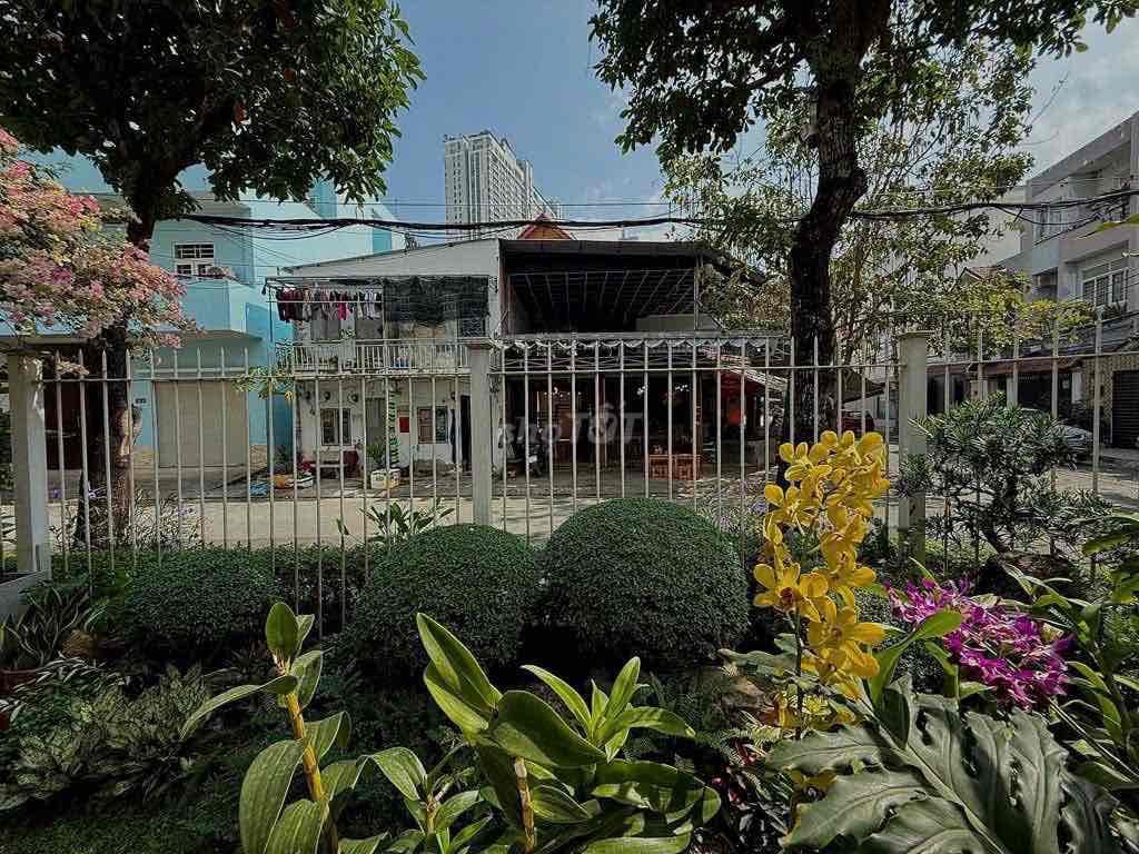 BIỆT THỰ SÂN VƯỜN VEN SÔNG – VẠN PHÁT HƯNG, Q.7, 15x17, CHỈ 45 TỶ.