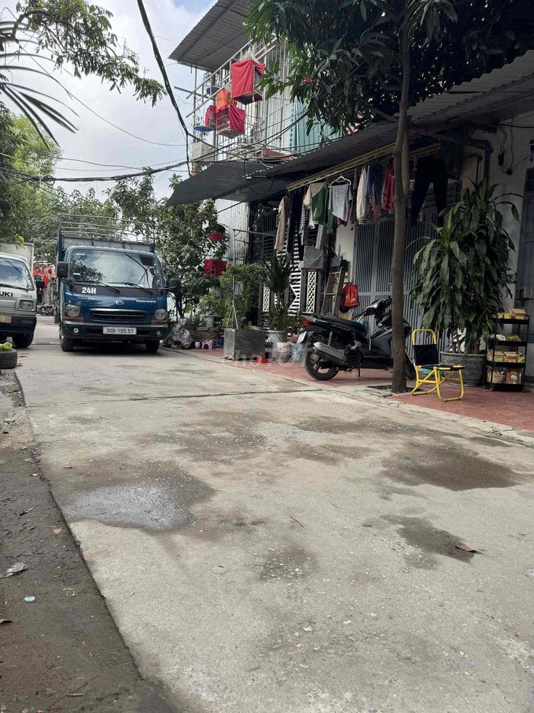 Bán Nhà Cấp 4 Ngõ 18 Định Công, DT: 87m 3 Ngủ Mặt Ngõ Ô TÔ Kinh Doanh