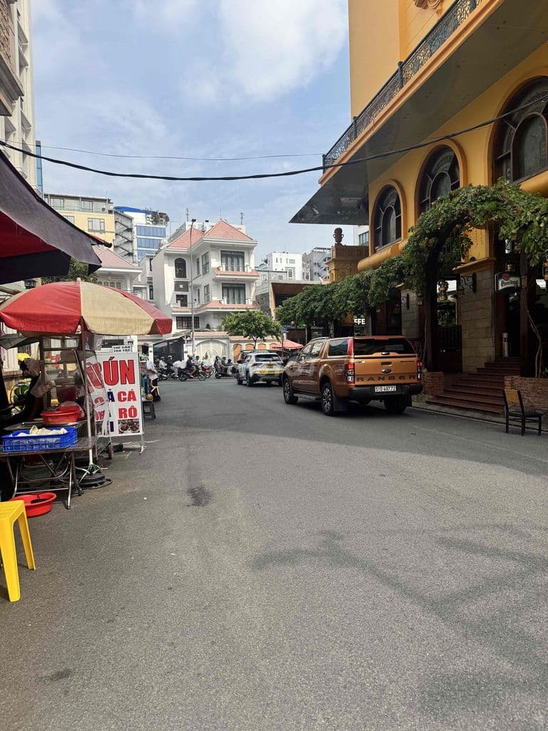 Hẻm Xe Hơi Phường 2 Tân Bình Gần Bệnh Viện Tâm Anh