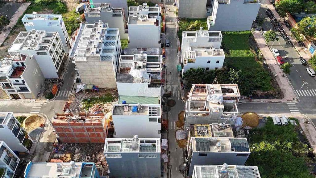 ĐẤT - đường nhựa 20m - khu nhà cao tầng - 4.6tỷ - Ảnh 3