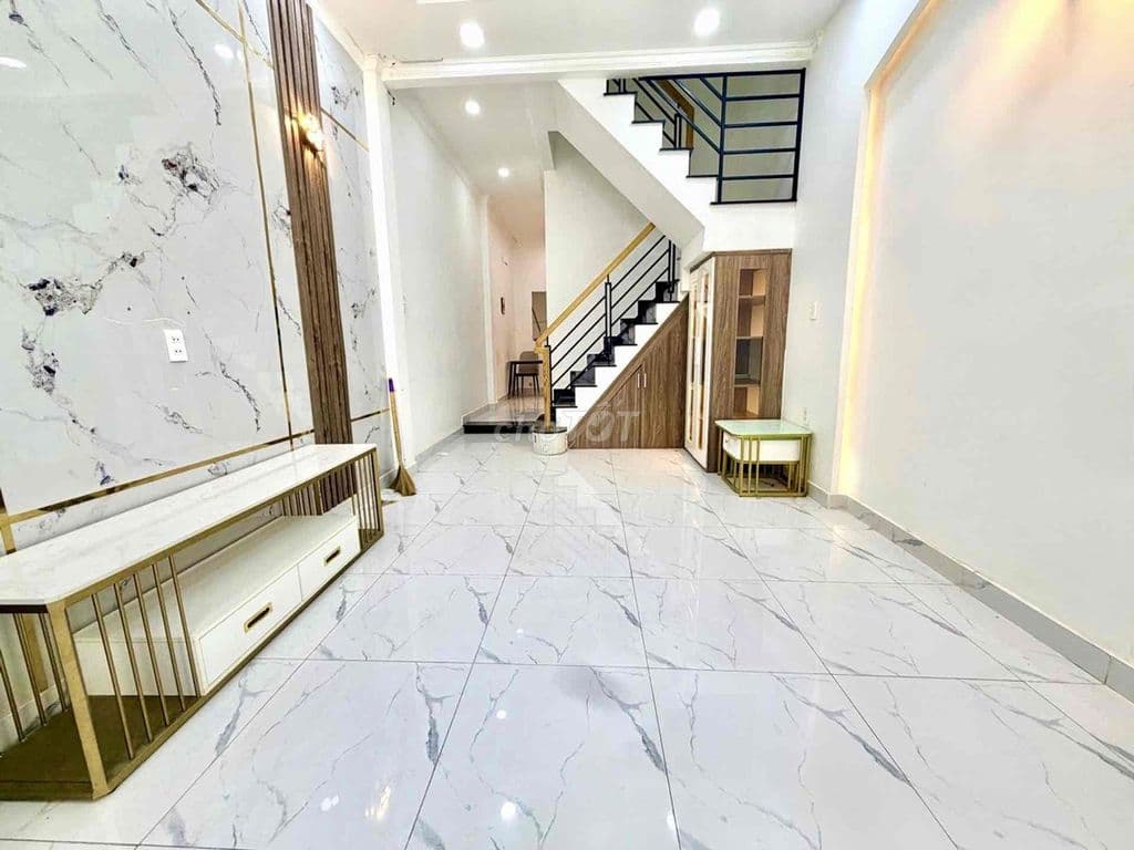 Thích Quảng Đức 3 Tầng(4PN), DT: 55m2, Ngay Phan Xích Long, Thuê 20tr/