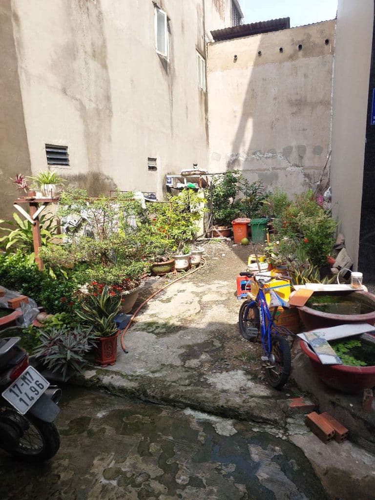 Cuối năm kẹt tiền cần bán gấp đâgs 4x11 ,gcho bìnhthành,bình tan,2ty6