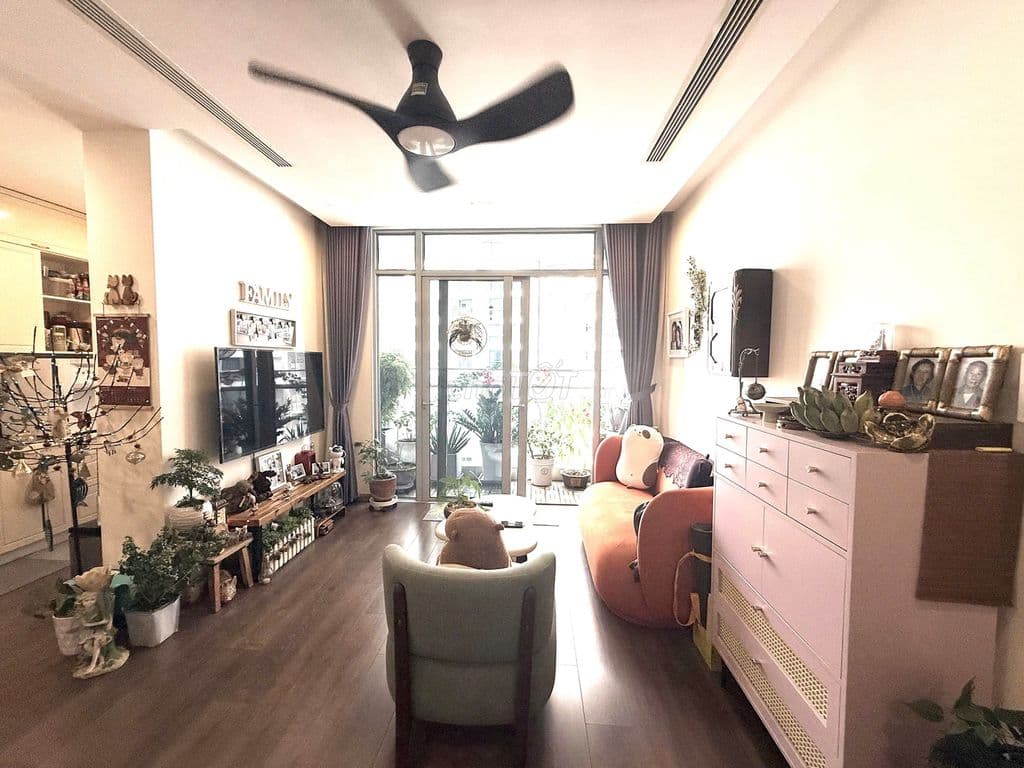 Giảm sốc căn 2PN Vinhomes Central Park, 88m2, view sông, nội thất xịn