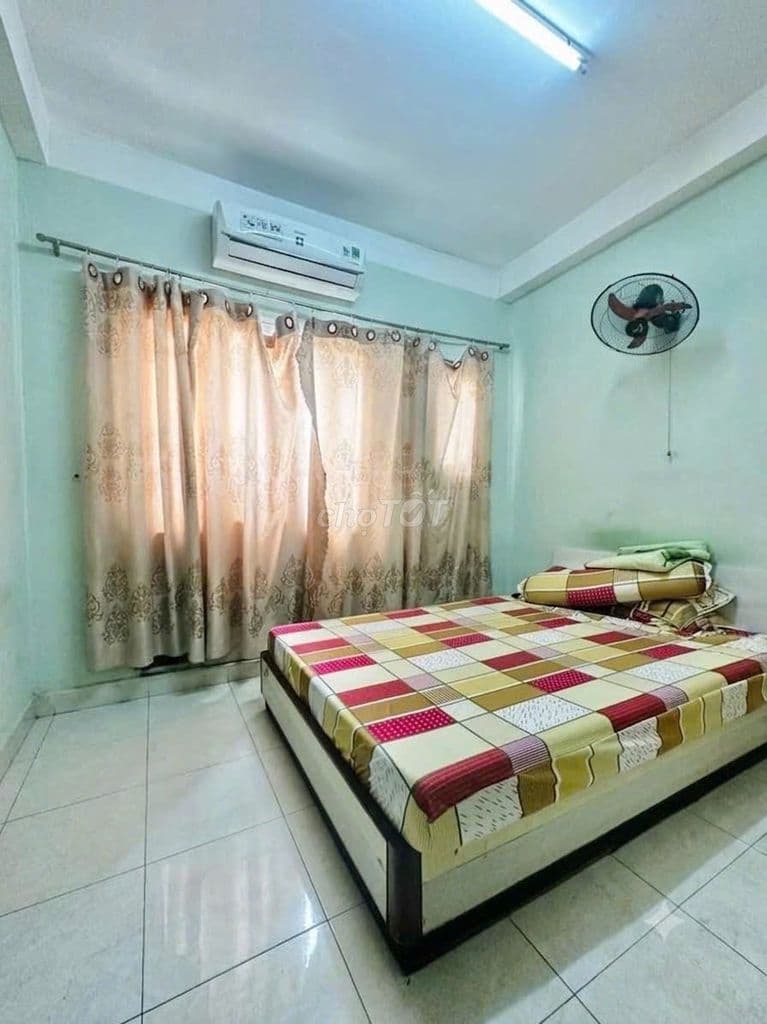 Thông ra Phan Chu Trinh, nhà 4tầng x 48,6m2 - XE HƠI đậu cửa - BÁN GẤP - Ảnh 2