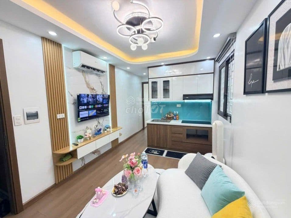 Căn hộ 530 Thụy Khuê, 2 ngủ, thang máy, ô tô đỗ, full nội thất, 50m2 - Ảnh 2