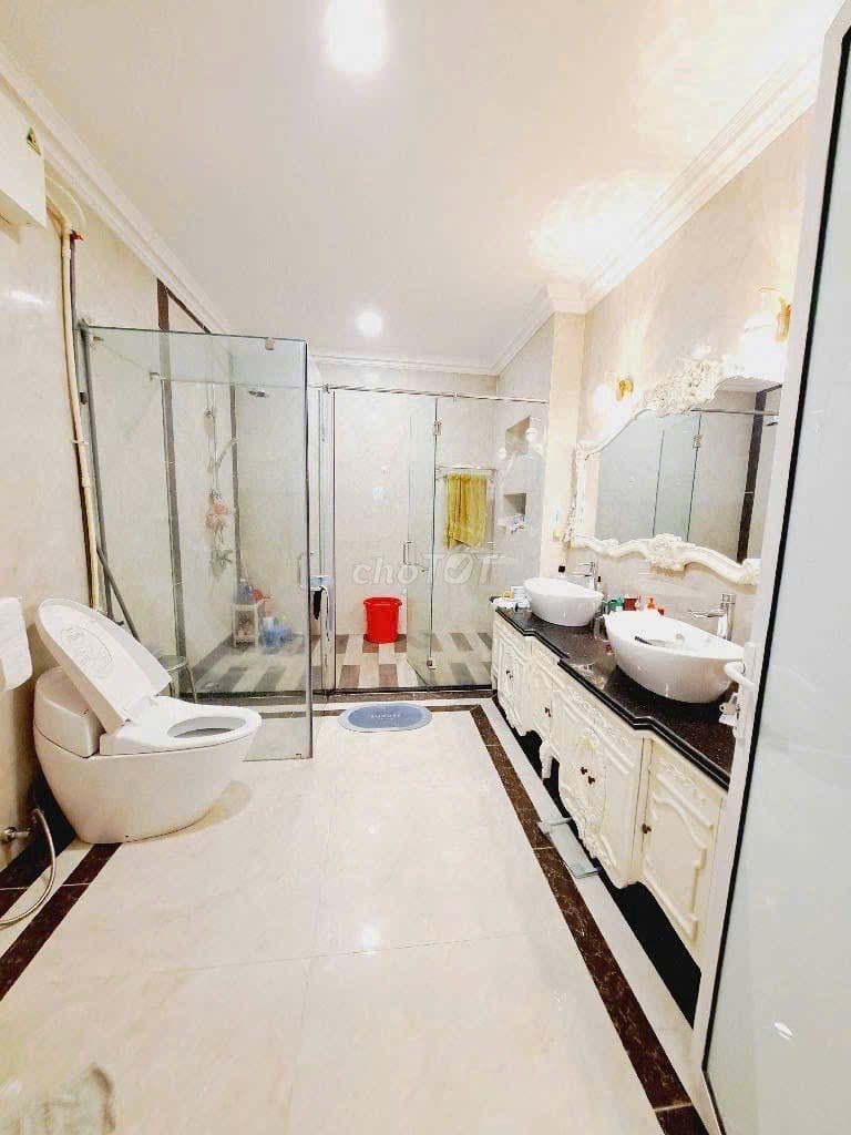 BIỆT THỰ CHÂU ÂU – KHU ĐẠI GIA TÂN BÌNH – HỒ BƠI & THANG MÁY RIÊNG - Ảnh 2