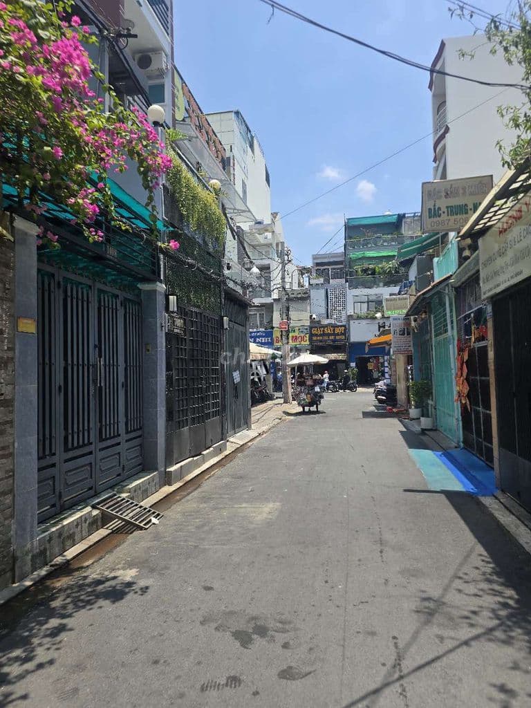 🔥 NHÀ PHẠM VĂN HAI – HƠN 60M² – HẺM 4M Ô TÔ ĐỖ CỬA – SÁT MẶT TIỀN