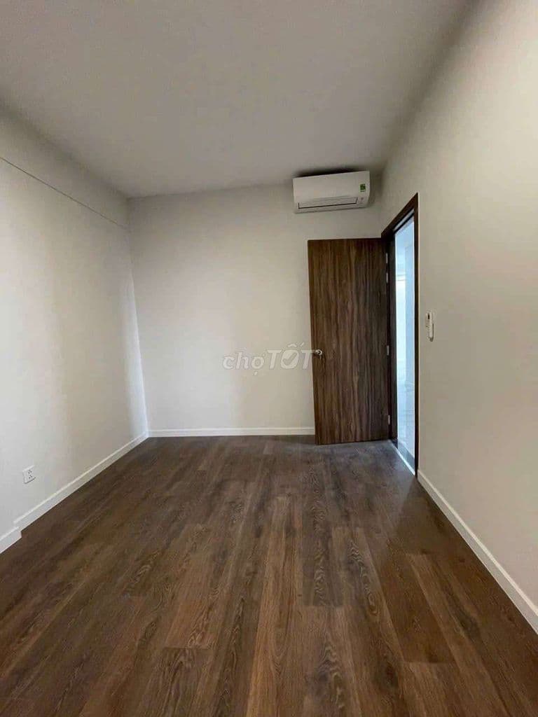 Bán gấp Căn hộ 72m2, View Landmark 81, Tặng nội thất điện tử, Sổ hồng - Ảnh 3