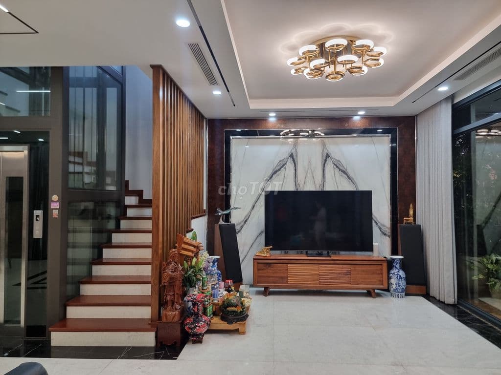 Bán biệt thự 208m² 4T lô góc KĐT Dương Nội thang máy nội thất cao cấp - Ảnh 3