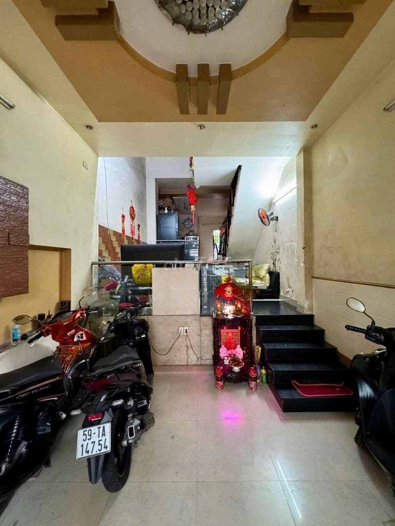 8 tỷ 780 thương lượng, nhà 3 tầng mặt tiền, diện tích : 3,9 × 20 - Ảnh 2