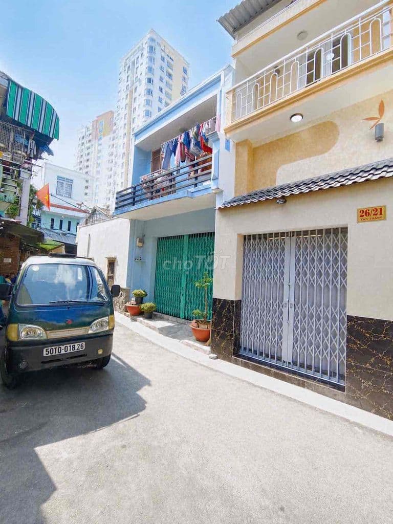 nhà bán Đường Tân Thành Tân Phú 1 trệt 2 lầu nhà mơới đẹp 20.7m2 hxh