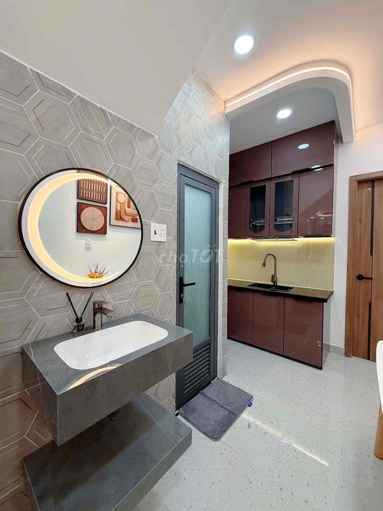 Chính chủ bán nhà mới giáp Quận 1, hẻm 3m, cách mặt tiền 20m - Ảnh 2