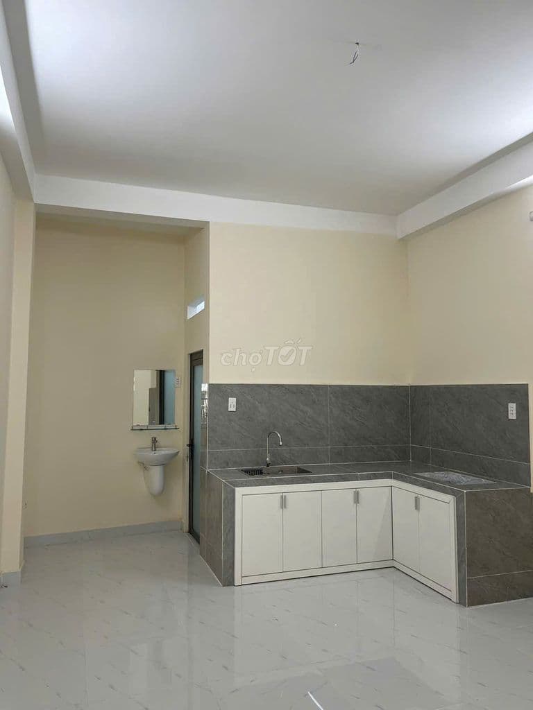 Bán nhà HXH 5m Nguyễn Văn Yến, q. Tân Phú, 4x15m, 1 lầu, giá 7 tỷ