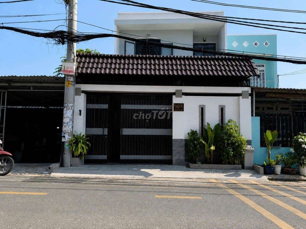 bán nhà mặt tiền đường 494