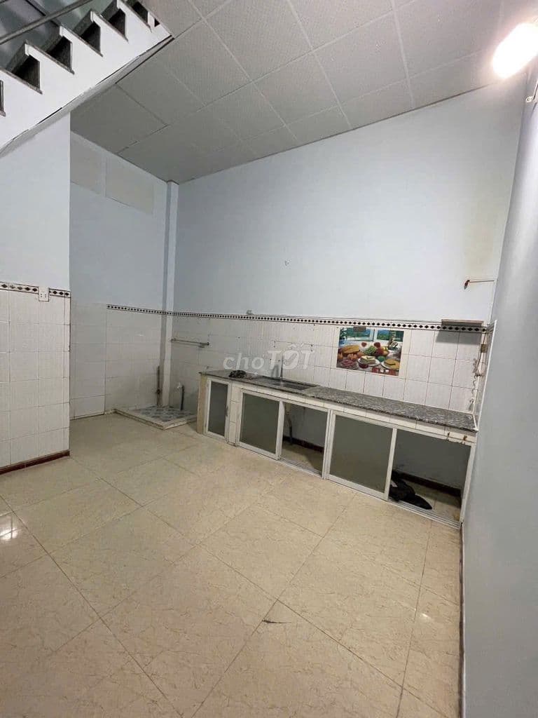 Bán Nhà Gần Trường Học Tây Thạnh. DT. 4.7m x 10.5m gác lửng.