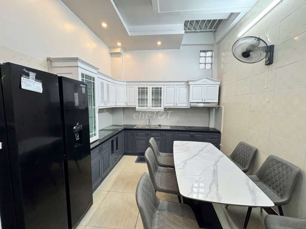 Nhà đẹp dân xây BỒ Đề - Gần cầu - nhiều phòng ngủ - full nội thất - Ảnh 3