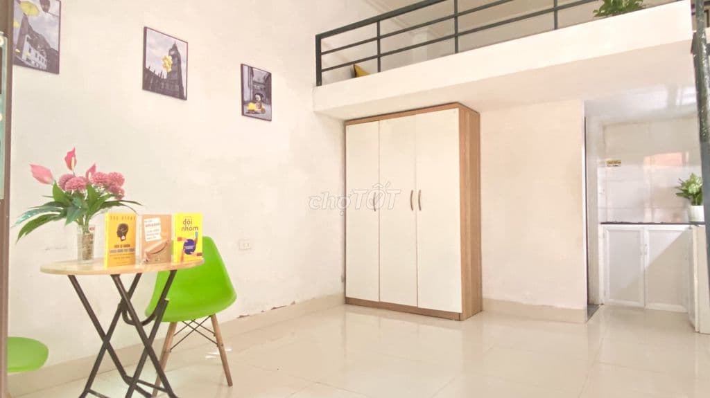 Cho thuê phòng gác xép Trần Thái Tông chỉ 3tr8/tháng