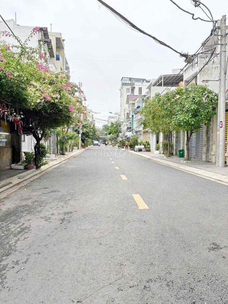 ✅ GIÁ *** THỊ TRƯỜNG✅ Nhà 3 tầng đường số phường Tân Quy, Q7.