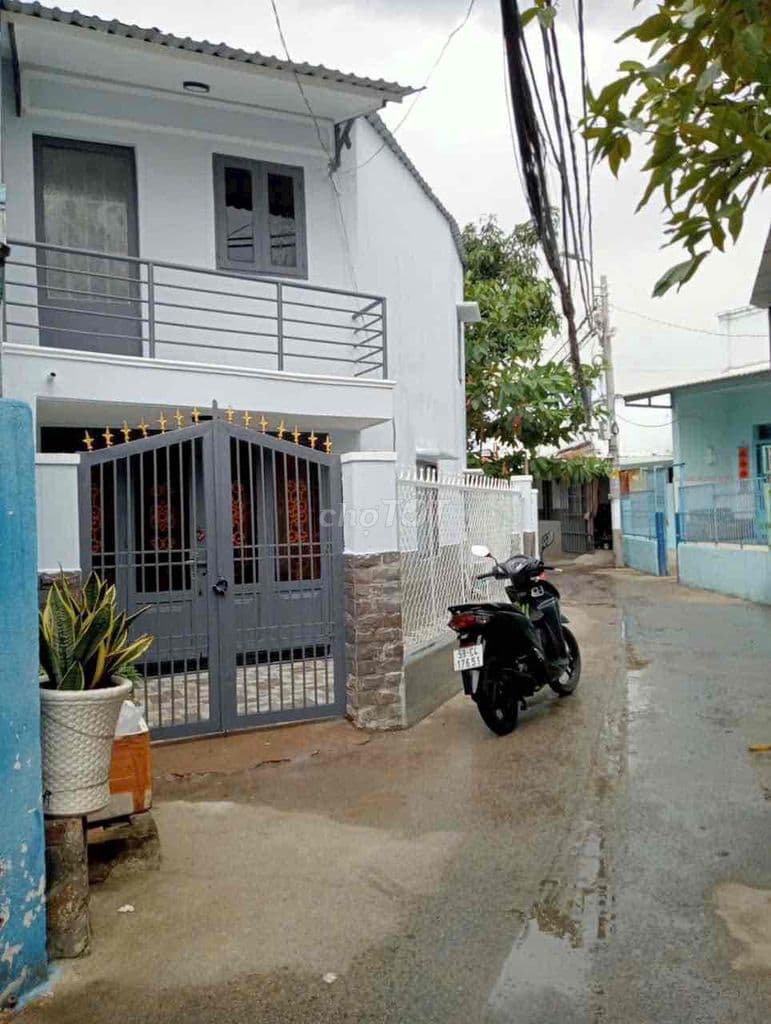 Nhà Mới Vào Ở Liền Mặt tiền hẻm Đường lê Văn lương ,Phước kiển