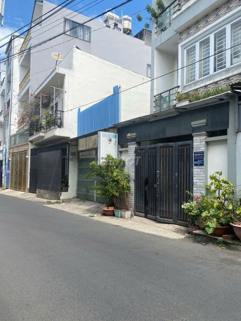 4.5m x 12m | Giáp khu công viên 38ha | Giá Bán 6.2 tỷ Thương Lượng