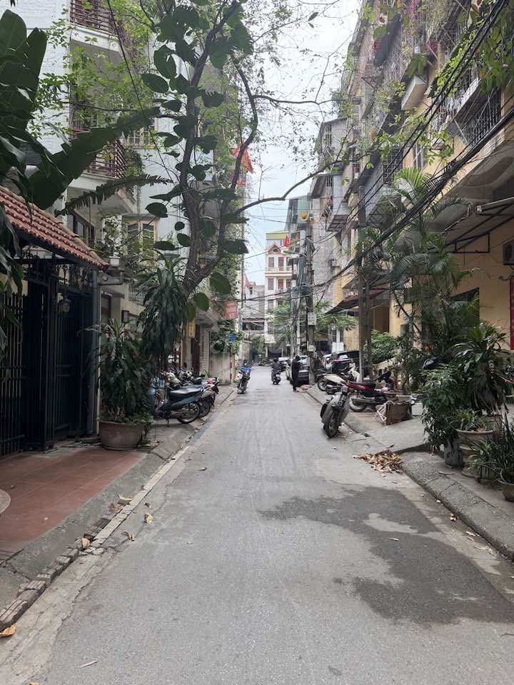 PHÂN LÔ KIM NGƯU - Ô TÔ TRÁNH - LÔ GÓC 2 MẶT THOÁNG - NHÀ MỚI Ở LUÔN