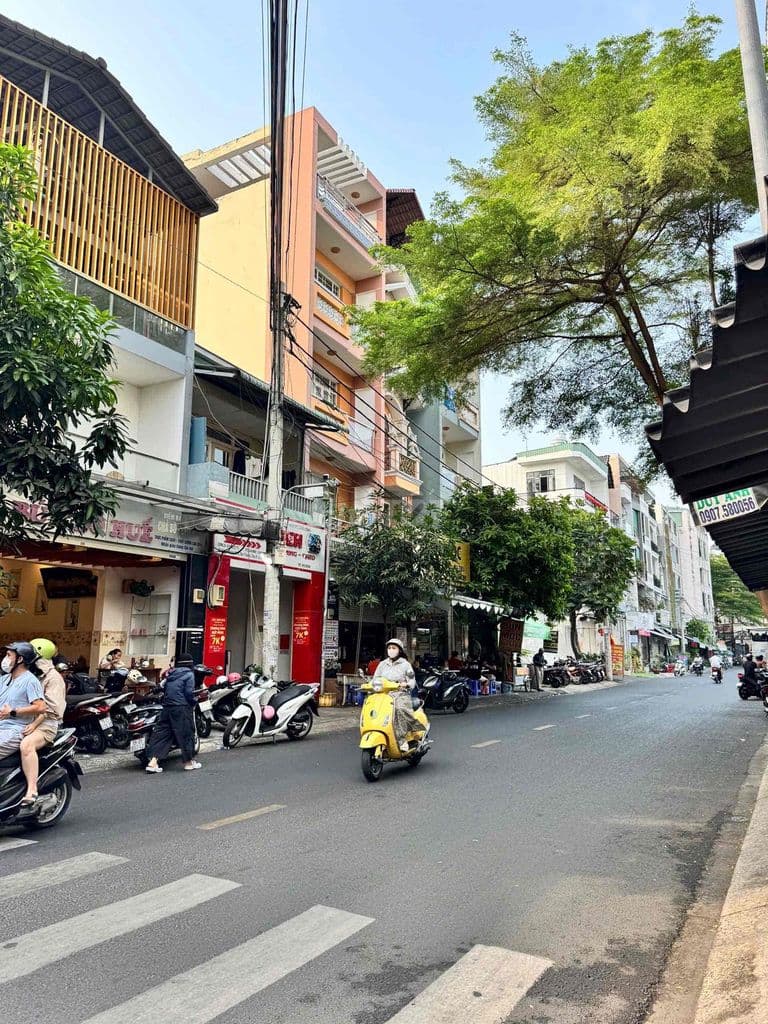 MTKD 23 KENH NƯỚC đen ngay độc lập trường học lê văn tám - Ảnh 2