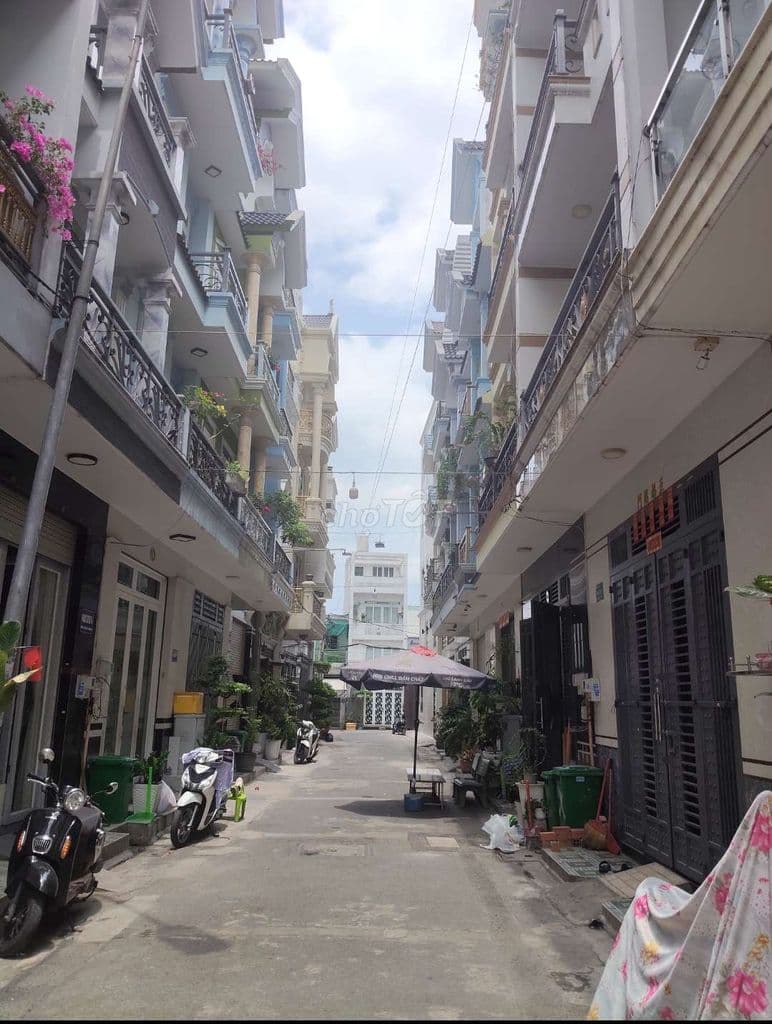 Nhà 52m2 , 2 Tầng BTCT, 2 Phòng Ngủ Rộng - Hẻm ÔTÔ- Vườn Lài - Tân Phú