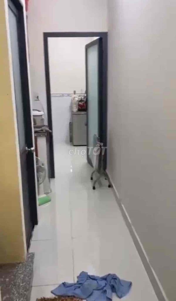 Nhà rẻ Bình Chiểu 1ty300 1tret1lau