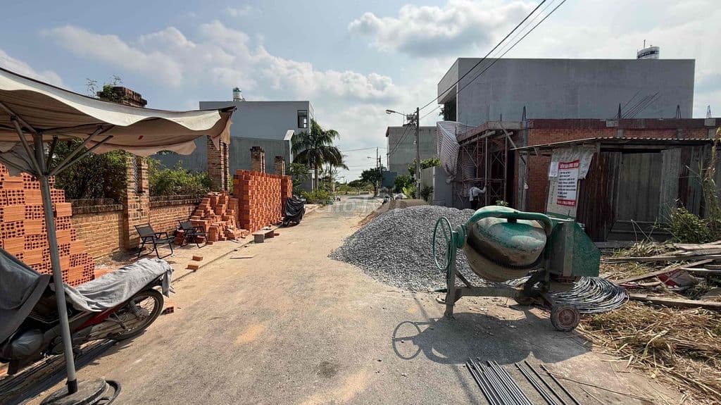 BÁN NỀN I13 - SẠCH ĐẸP KDC BLUE DIAMON - 2.499 TỶ/61.5M2 - Ảnh 3