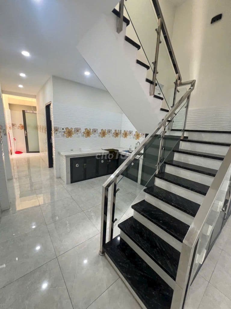 NHÀ ĐẸP LÊ QUANG SUNG (4X14)M | CÁCH MINH PHỤNG VÀI BƯỚC CHÂN - Ảnh 2