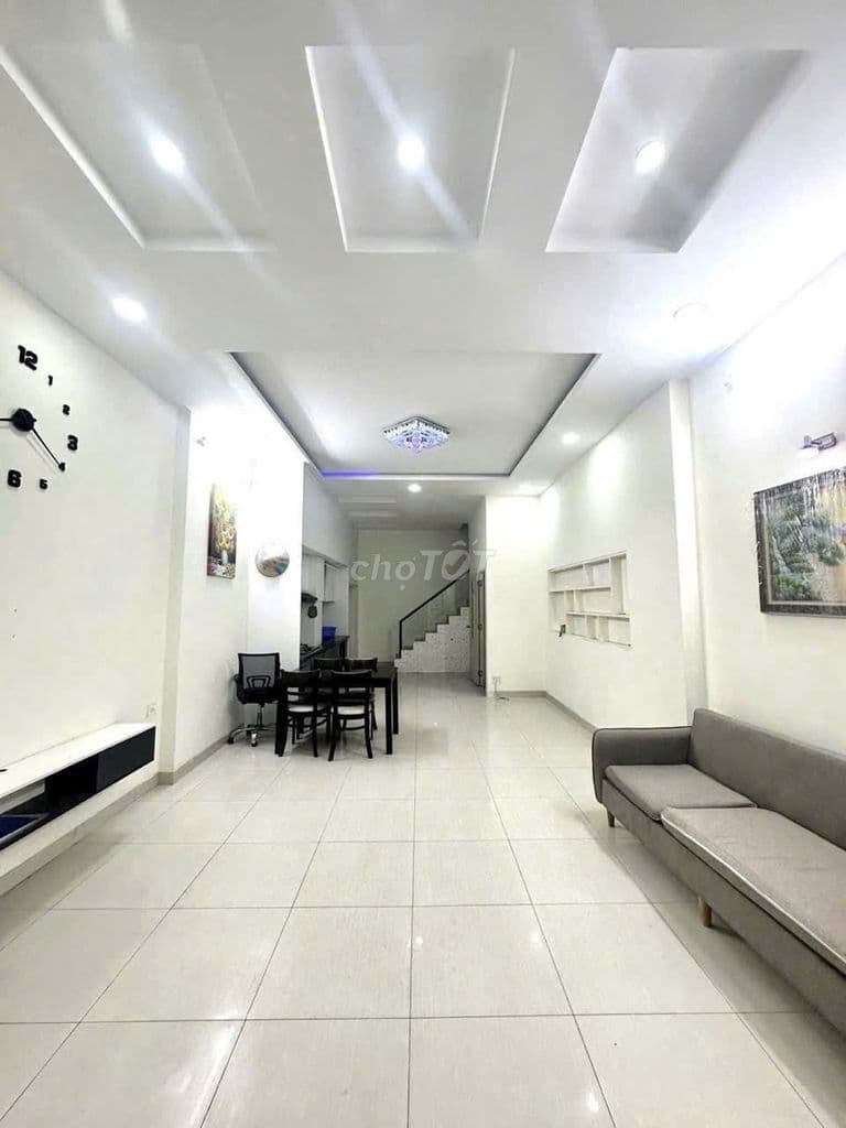 NHÀ ĐẸP 2 TẦNG NGAY DS8 PHỞ HUỲNH TRÂM, ĐƯỜNG THÔNG KDC HỒNG LONG - Ảnh 3