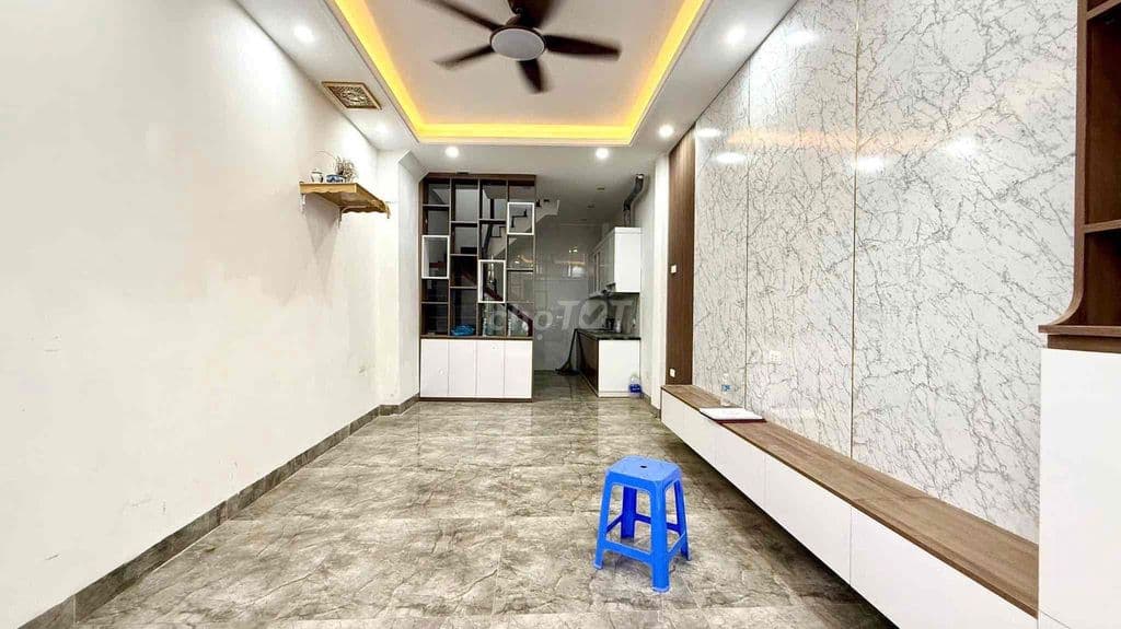 Ô TÔ đỗ phố Bạch Mai nhà đẹp 41m2 x4T có ô chờ thang máy dân xây giá 7