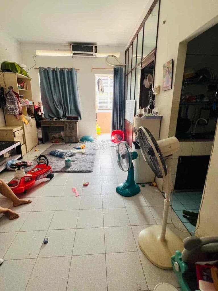 Bán CC Tây Thạnh, P. Tây Thạnh Q. tp ( thang bộ ) - Lầu 3, S