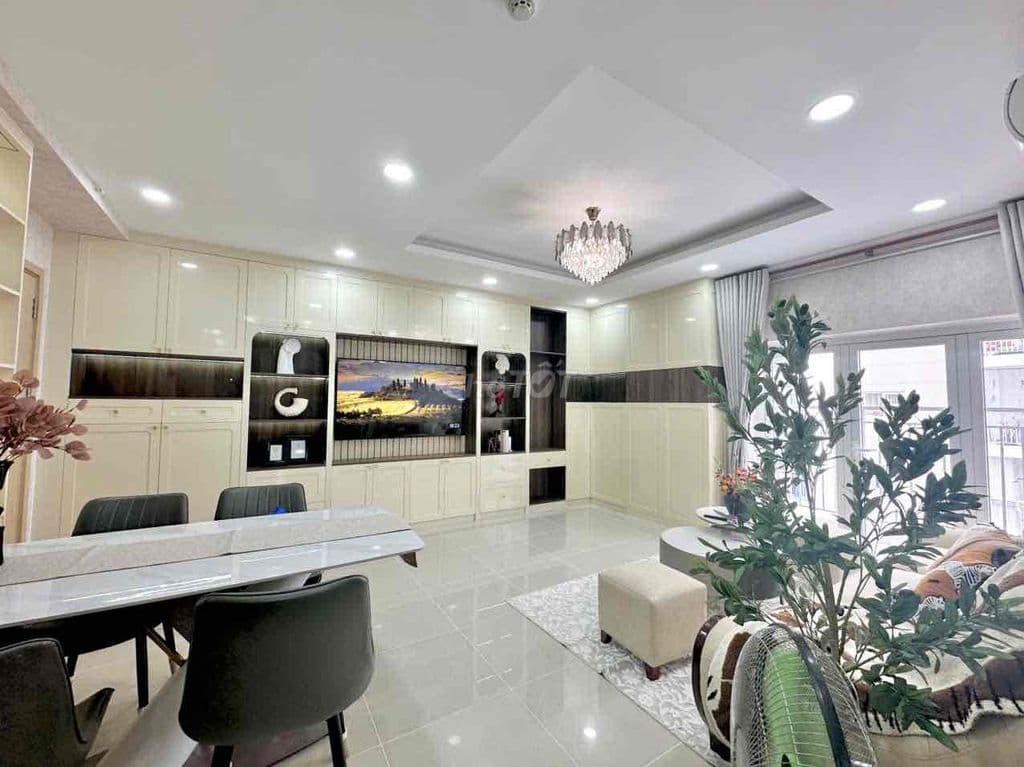 BÁN GẤP ORIENTAL PLAZA, 78M2, 2PN, 2WC, giá 4 TỶ. ALO EM ***