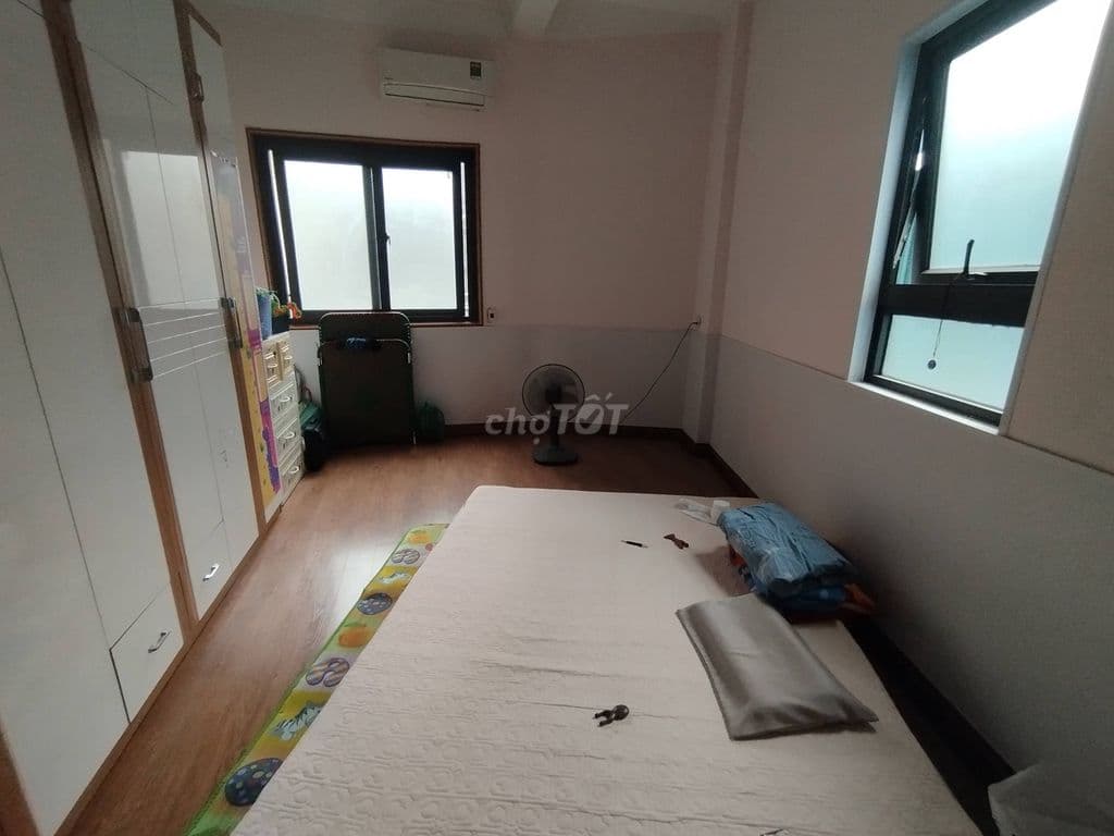 TRUNG TÂM MINH KHAI NGÕ THÔNG KINH DOANH TẤP NẬP 30M CHỈ 6.2 TỶ