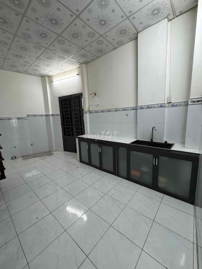 BÁN NHÀ BÃI SẬY QUẬN 6 - DT lớn 80m2 - chỉ 4.x tỉ - Ảnh 2