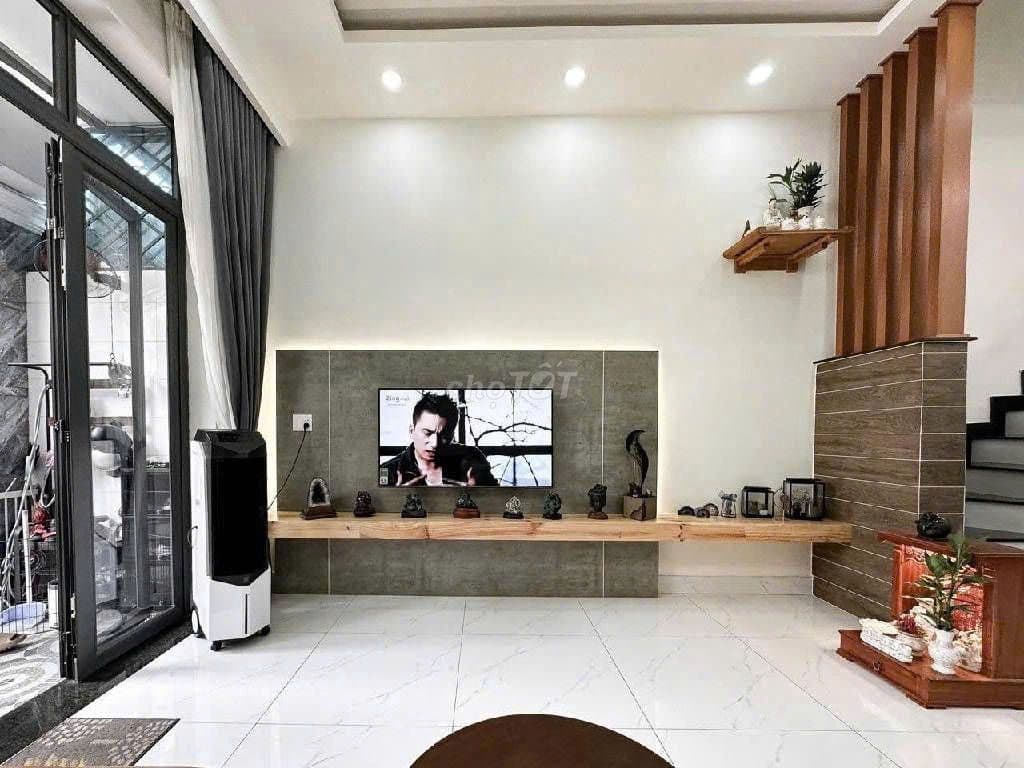 Nhà đẹp đường Lã Xuân Oai, trệt 2 lầu 4PN có thể dọn vào ở ngay - Ảnh 3