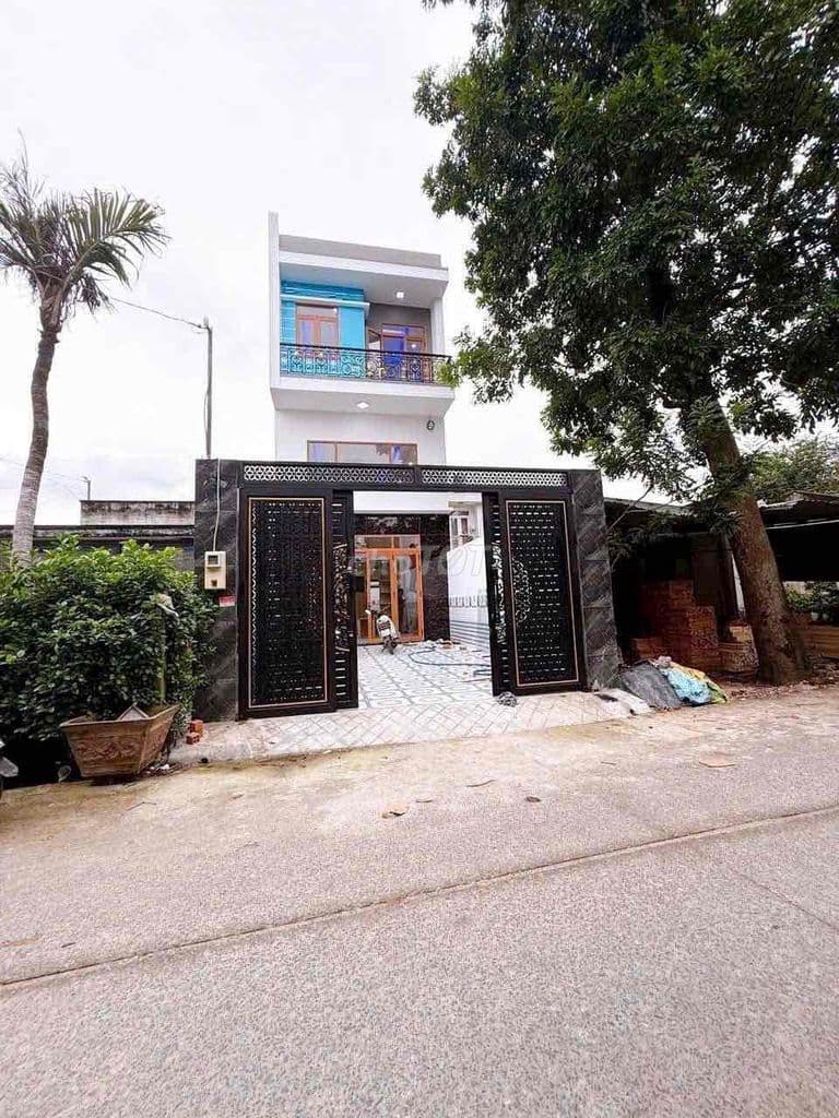 Bán Nhà Shr 1 Lửng 1 Lầu 4 PN và 4 Wc Đường Xe Tải Thông