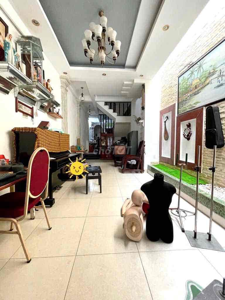 Nhà 3 TẦNG FULL NỘI THẤT Đ.TRƯƠNG THỊ HOA, P. TTH, Q.12, dt72m2,💰5,7Tỷ - Ảnh 3
