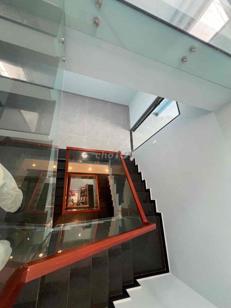 BÁN Nhà phố 3Tấm rưỡi Giá 10tỷ2 TL, Hỗ Trợ Vay, DT 85m2 đã hoàn công - Ảnh 2